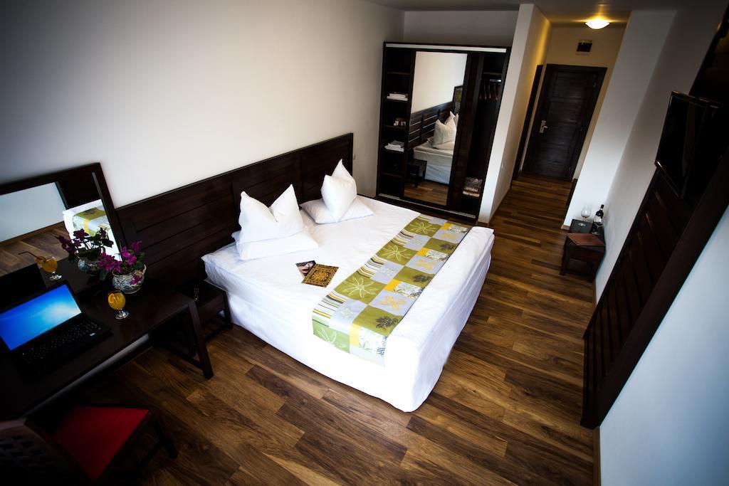 Roata Faget Inn Cluj-Napoca Quarto foto